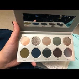 Eyeshadow pallet